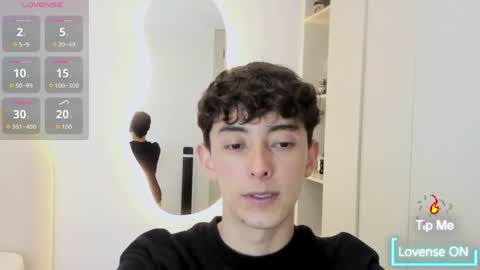 Snapshot of mikebelf4 chatting on June 6, 2026, 11:53 pm Mikebelf4 online show from June 6, 2026, 11:53 pm