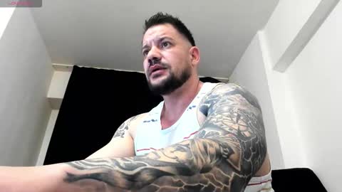 Snapshot of mikebigboy31 chatting on March 4, 2026, 8:42 am Mike online show from March 4, 2026, 8:42 am