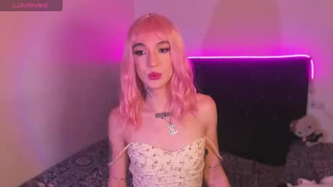 ZARA BLARE online show from February 17, 2026, 1:35 am