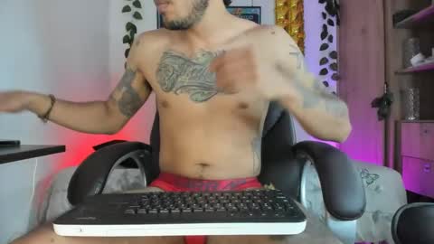 mikee_scooth online show from January 30, 2025, 9:14 pm