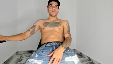 mikee_scooth online show from March 22, 2026, 7:28 pm