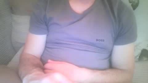 Snapshot of mikehockishuge9 chatting on October 3, 2025, 9:45 pm mikehockishuge9 online show from October 3, 2025, 9:45 pm