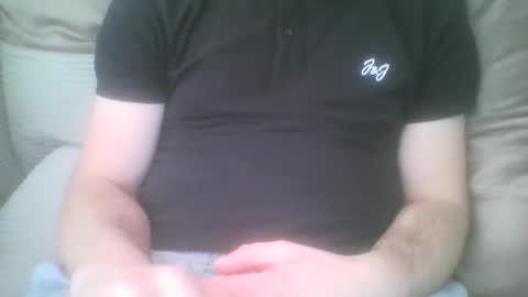 Snapshot of mikehockishuge9 chatting on October 11, 2025, 10:14 am mikehockishuge9 online show from October 11, 2025, 10:14 am