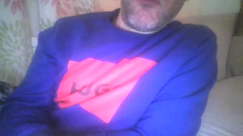 Snapshot of mikehockishuge9 chatting on October 21, 2025, 9:15 pm mikehockishuge9 online show from October 21, 2025, 9:15 pm