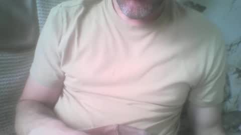 Snapshot of mikehockishuge9 chatting on November 2, 2025, 1:13 pm mikehockishuge9 online show from November 2, 2025, 1:13 pm