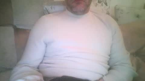 Snapshot of mikehockishuge9 chatting on November 15, 2025, 4:25 pm mikehockishuge9 online show from November 15, 2025, 4:25 pm