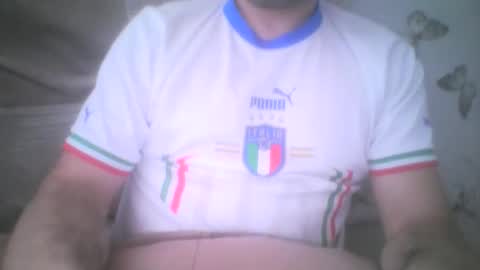 Snapshot of mikehockishuge9 chatting on November 30, 2025, 11:03 am mikehockishuge9 online show from November 30, 2025, 11:03 am