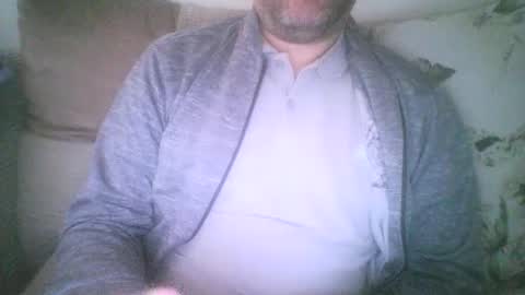 Snapshot of mikehockishuge9 chatting on January 17, 2026, 10:31 am mikehockishuge9 online show from January 17, 2026, 10:31 am