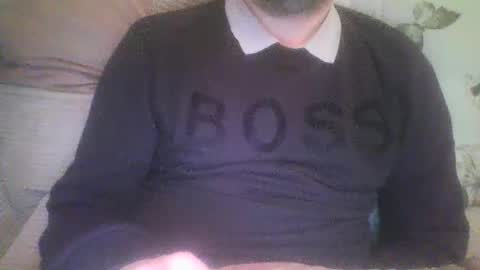 Snapshot of mikehockishuge9 chatting on January 17, 2026, 10:35 pm mikehockishuge9 online show from January 17, 2026, 10:35 pm