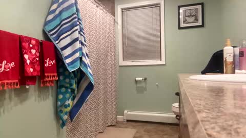 mikek_600 online show from February 17, 2025, 11:31 pm