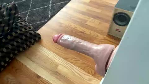 mikek_600 online show from September 19, 2025, 5:46 pm