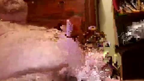 Snapshot of mikemalas1000 chatting on December 16, 2025, 11:15 am mikemalas1000 online show from December 16, 2025, 11:15 am