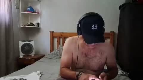 Snapshot of mikeundies chatting on May 13, 2026, 7:17 am mikeundies online show from May 13, 2026, 7:17 am