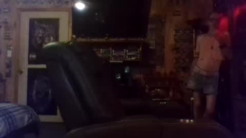 Michael online show from September 17, 2025, 10:33 pm