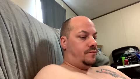 mikeylikesit2222 online show from February 8, 2025, 7:38 pm