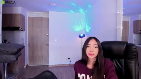 Snapshot of mikeyvioleta chatting on March 2, 2026, 1:40 pm VIOLETAMIKE online show from March 2, 2026, 1:40 pm
