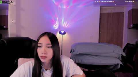 Snapshot of mikeyvioleta chatting on May 7, 2026, 2:28 am VIOLETAMIKE online show from May 7, 2026, 2:28 am