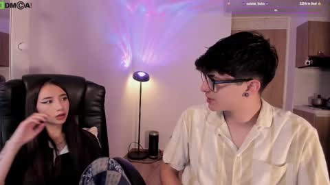 Snapshot of mikeyvioleta chatting on May 27, 2026, 8:33 am VIOLETAMIKE online show from May 27, 2026, 8:33 am