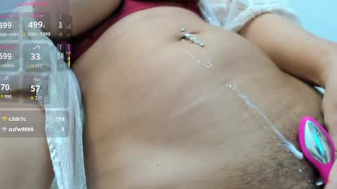 Mikaylah online show from November 11, 2025, 1:44 pm