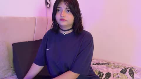 Mikoto Urb online show from November 11, 2025, 7:36 pm