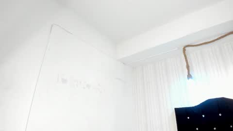   miku katsuragi  online show from September 30, 2025, 1:43 am