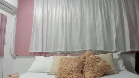 mila_adamss online show from February 12, 2026, 10:32 am