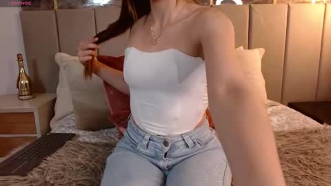 Mila Astor online show from January 17, 2026, 7:17 pm