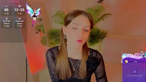 Snapshot of mila_blis chatting on February 26, 2026, 9:30 am Mila online show from February 26, 2026, 9:30 am