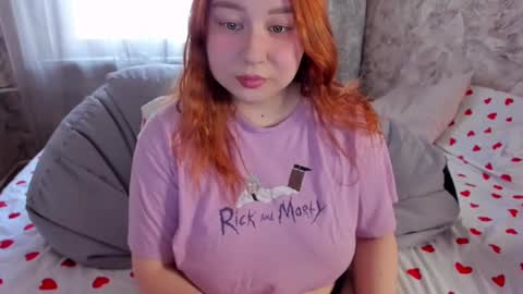 Snapshot of mila_foxxxy chatting on February 24, 2025, 9:10 am Mila shy sensual person online show from February 24, 2025, 9:10 am