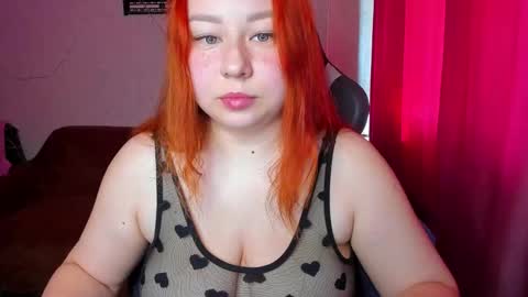 Snapshot of mila_foxxxy chatting on September 16, 2025, 5:41 am Mila shy sensual person online show from September 16, 2025, 5:41 am