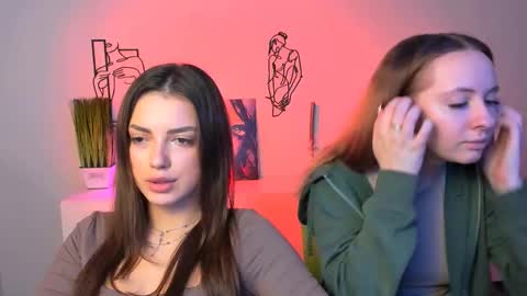 mila_glow online show from November 4, 2025, 6:01 am