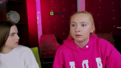 mila_glow online show from December 20, 2025, 6:53 am