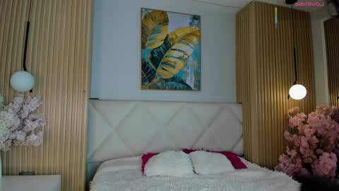 mila_hank online show from May 14, 2026, 2:57 pm