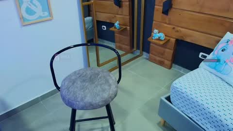 Milena  online show from May 30, 2026, 11:18 am