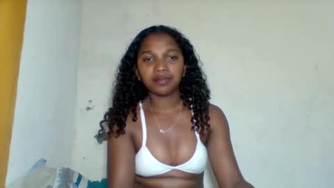 Snapshot of mila_lunah chatting on April 30, 2026, 7:09 pm mila_lunah online show from April 30, 2026, 7:09 pm