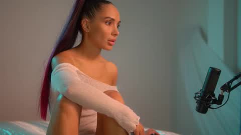 Snapshot of mila_may_ chatting on September 21, 2025, 3:46 pm mila may  online show from September 21, 2025, 3:46 pm