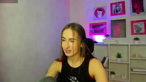 mila_niki online show from November 17, 2025, 2:17 am
