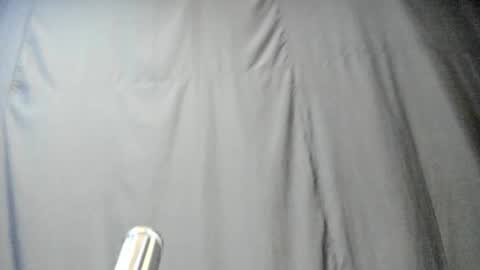 mila_toro online show from December 17, 2025, 11:16 am