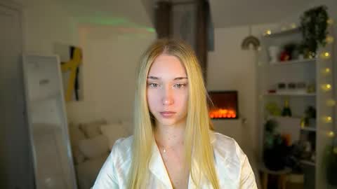 MilaBunny1 online show from February 12, 2026, 2:23 pm