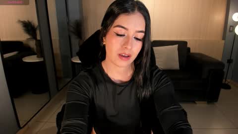 Mila online show from November 18, 2025, 2:06 am