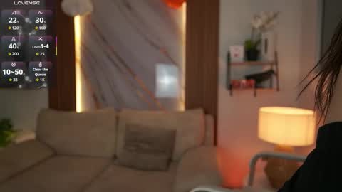 milacrave online show from October 25, 2025, 11:40 am