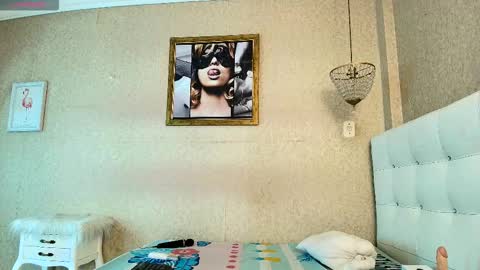 miladiosa online show from November 11, 2025, 12:05 pm