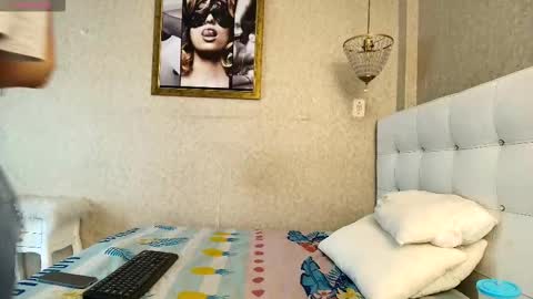 miladiosa online show from November 28, 2025, 12:41 pm