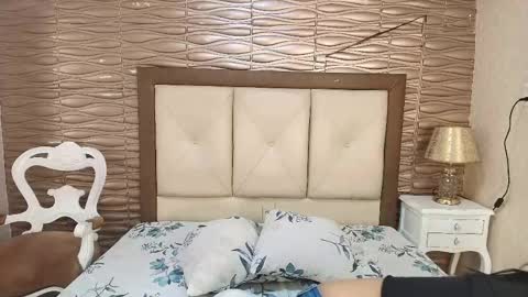 miladiosa online show from May 14, 2026, 11:50 am