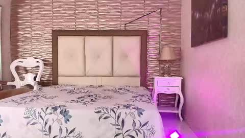 miladiosa online show from May 21, 2026, 11:39 am