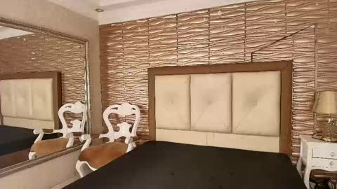 miladiosa online show from May 24, 2026, 12:21 pm