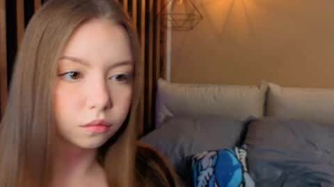 Snapshot of milaice chatting on April 29, 2026, 3:16 pm Mila online show from April 29, 2026, 3:16 pm