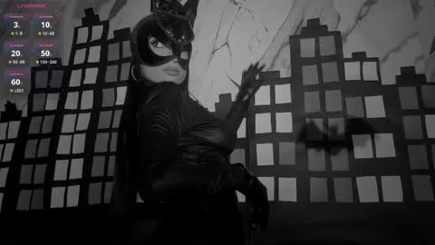 Mila  online show from October 28, 2025, 1:36 pm