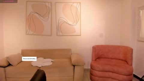 Snapshot of milalawrence_ chatting on May 21, 2026, 11:50 am Mila online show from May 21, 2026, 11:50 am