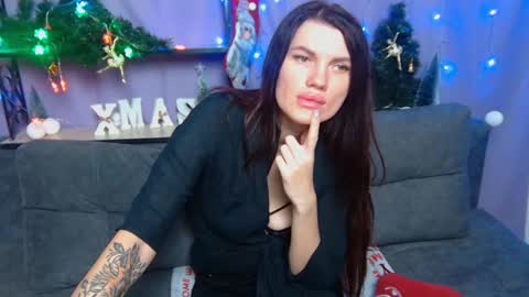 Snapshot of milaloona chatting on December 21, 2024, 9:23 am Milaloona online show from December 21, 2024, 9:23 am